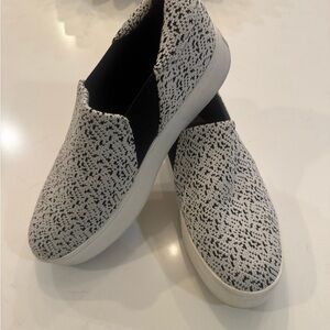 Stylish Black and White Women's Slip-On Shoes